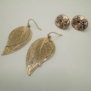 ♥️ Sale 3for$15! Two Pairs Of Gold Tone Leaf Pierced Earrings